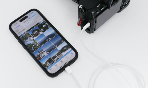 USB-Cポート搭載のiPhoneとデジタルカメラをUSBケーブルで接続して写真・動画を取り込む