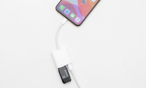Lightningコネクタ搭載iPhoneにUSBメモリやSSDなどの外部ストレージを接続する