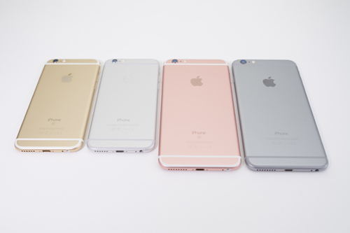 iPhone 6s ローズゴールドの背面を既存のカラーと比較